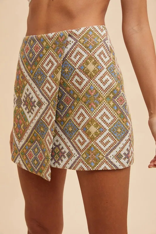 Woven Jacquard Mini Skirt | Elegant Textured Women’s Fashion