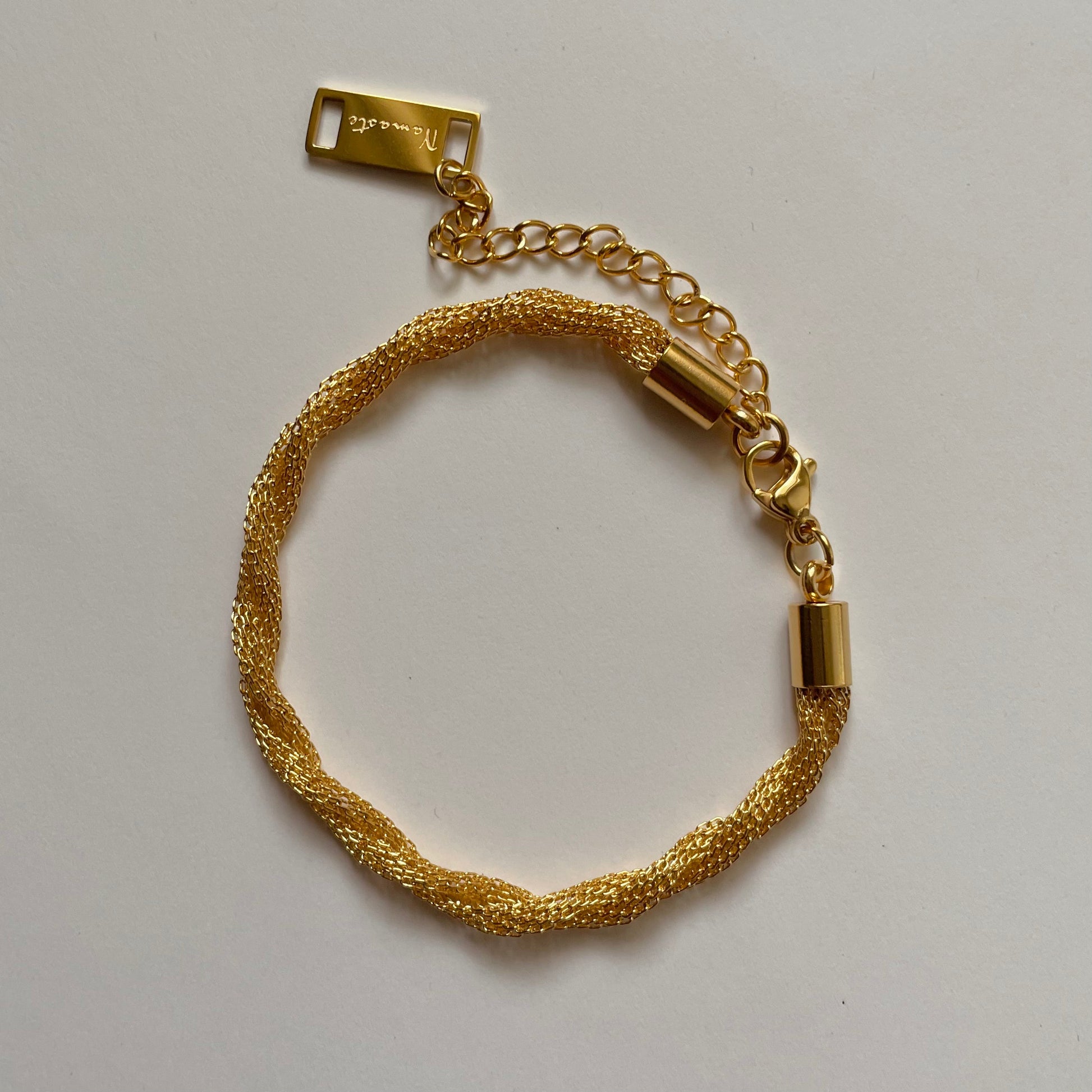 Anna Twisted Chain Bracelet | Elegant Women’s Jewelry Accessory